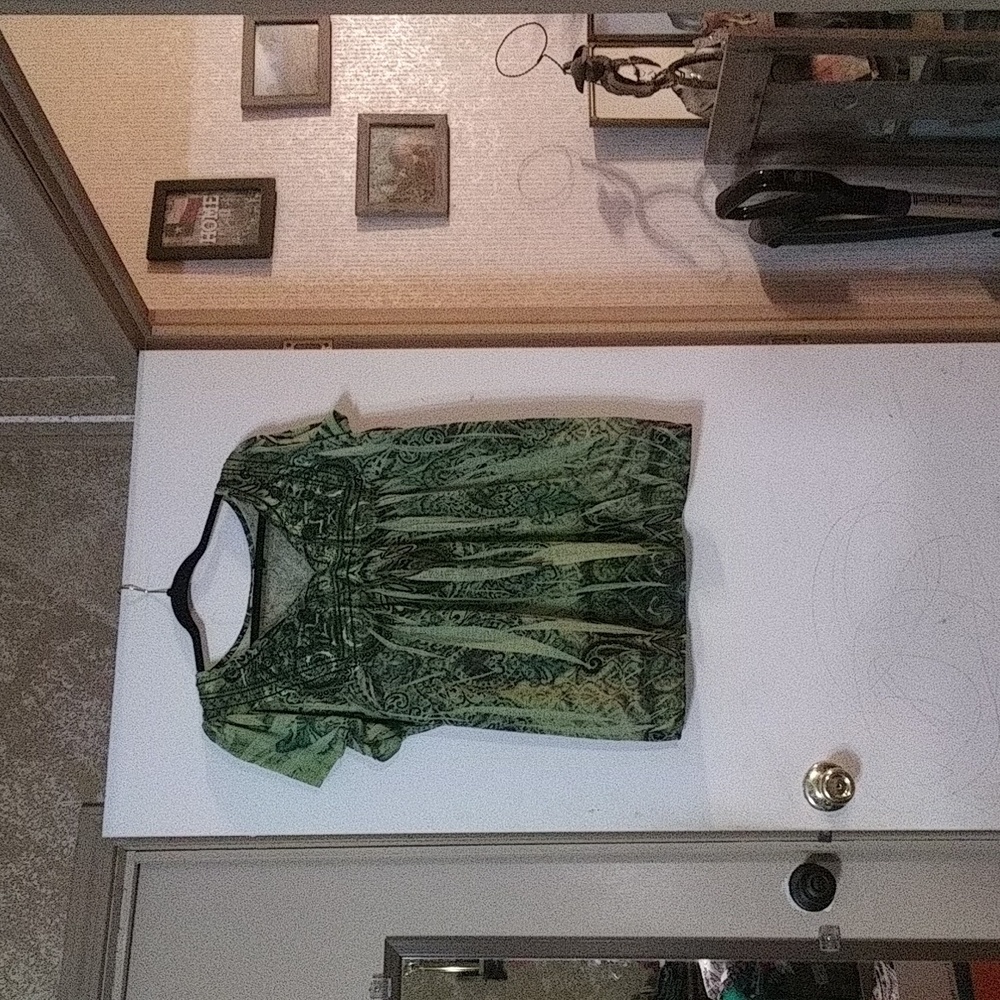 Women's shirt